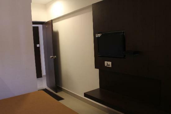 Aashraya Hotel Mysore Ngoại thất bức ảnh