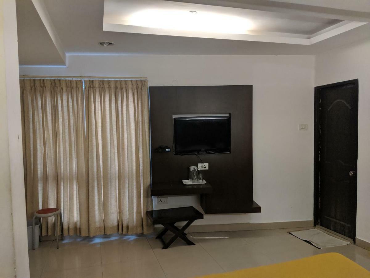 Aashraya Hotel Mysore Ngoại thất bức ảnh
