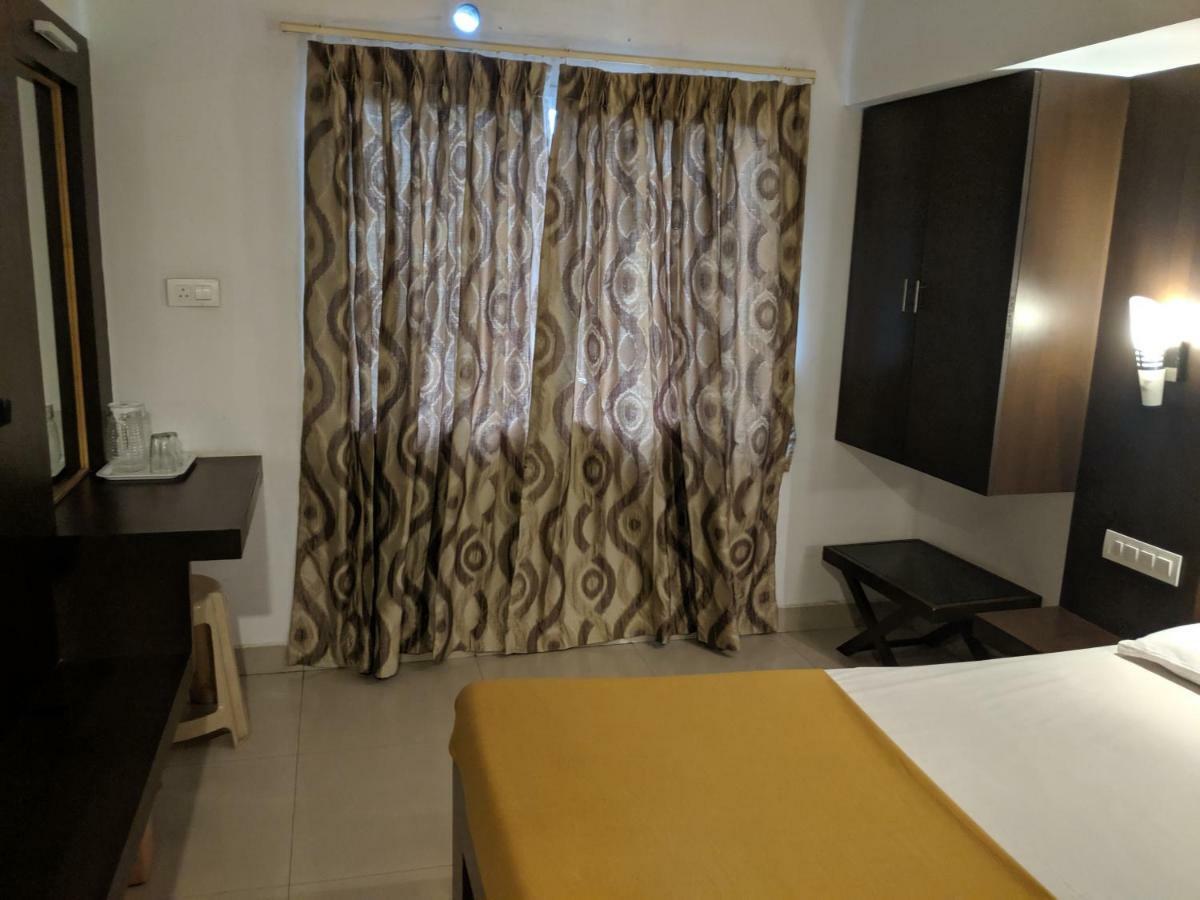Aashraya Hotel Mysore Ngoại thất bức ảnh