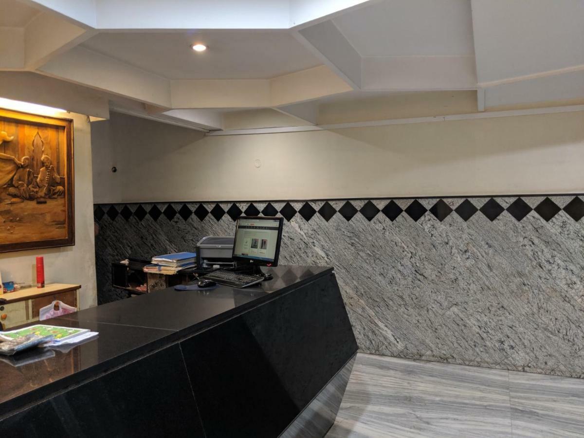 Aashraya Hotel Mysore Ngoại thất bức ảnh