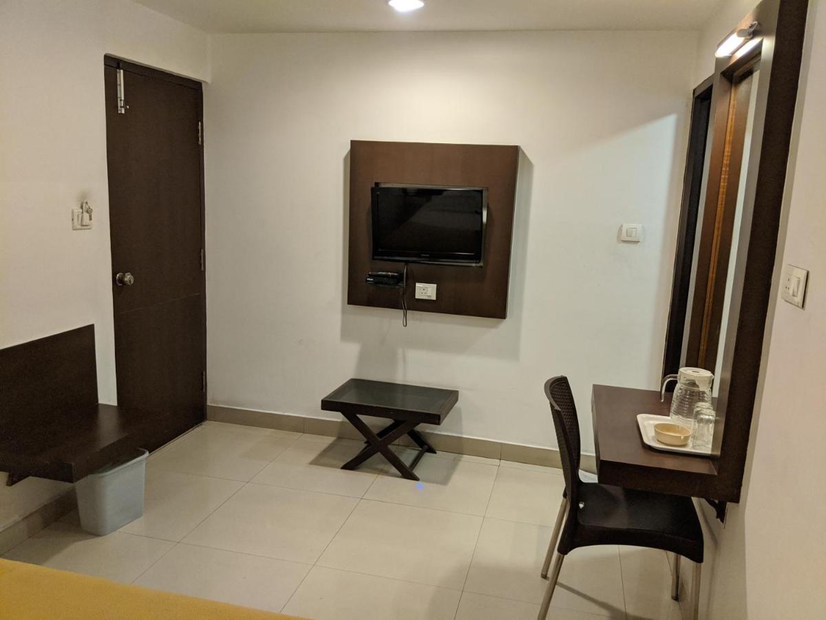 Aashraya Hotel Mysore Ngoại thất bức ảnh