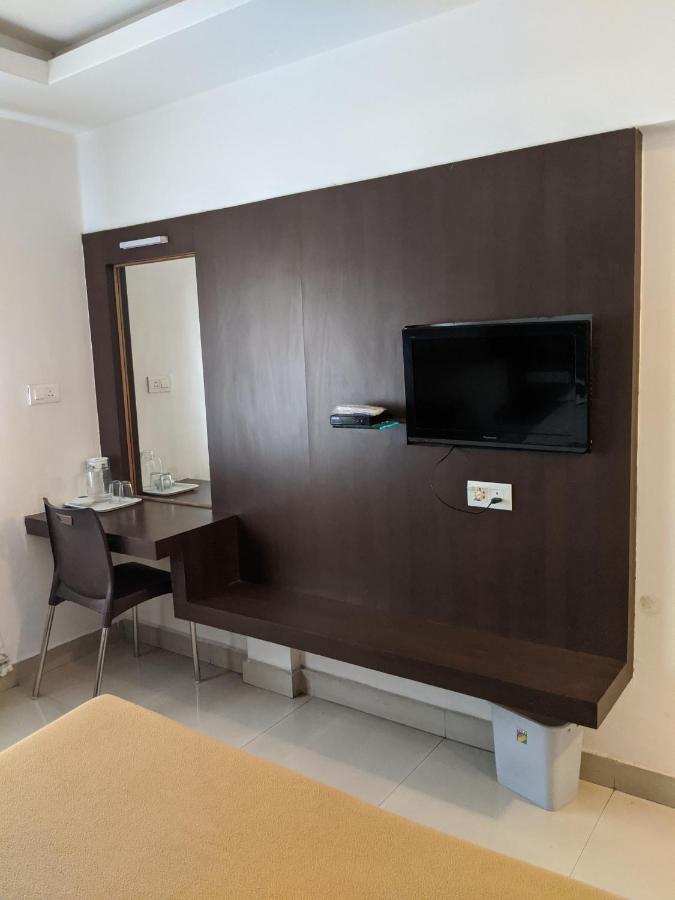 Aashraya Hotel Mysore Ngoại thất bức ảnh